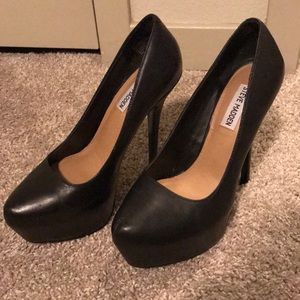Steve Madden pumps
